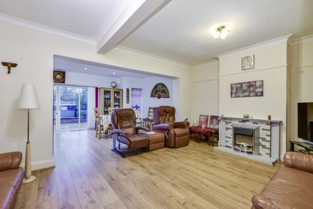51, Alexandra Avenue, Rayners Lane photo 4