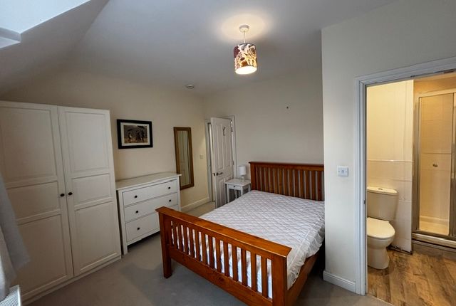 22, Willow Road, Birmingham photo 2