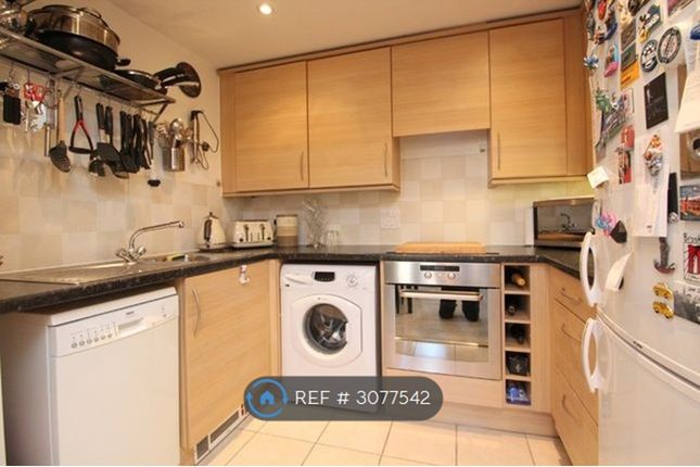 Berberis House Highfield Road, Feltham photo 5