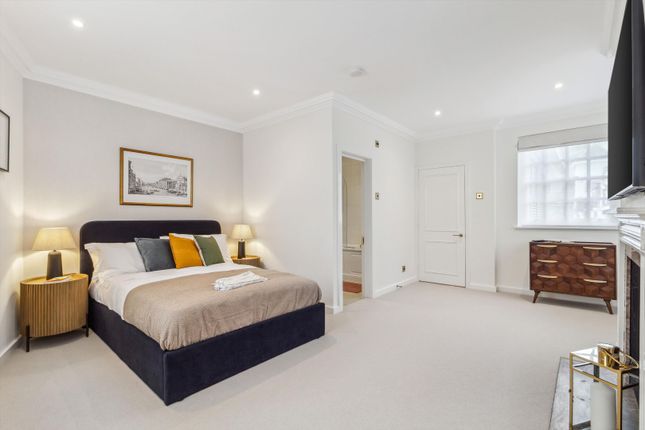 Terraced house to rent in Catherine Place, London