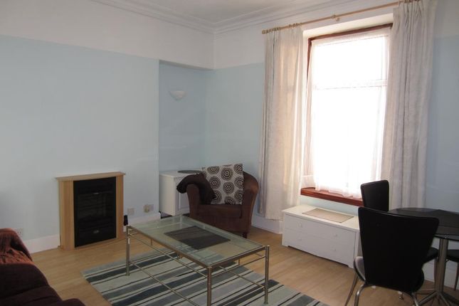 Thumbnail Flat to rent in Claremont Street, First Floor Left