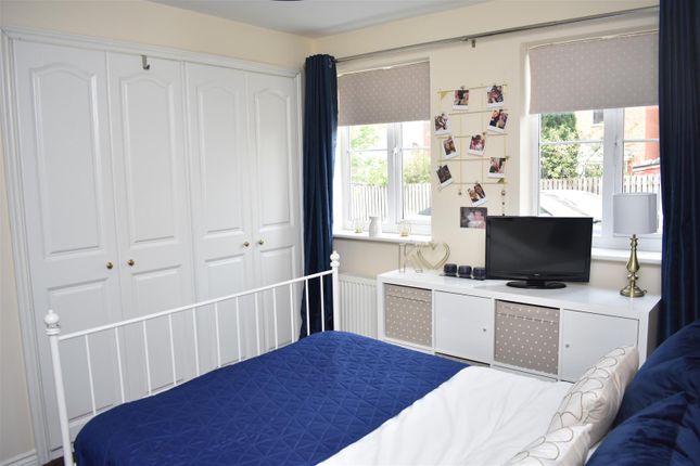 34, Chassagne Square, Crewe photo 4