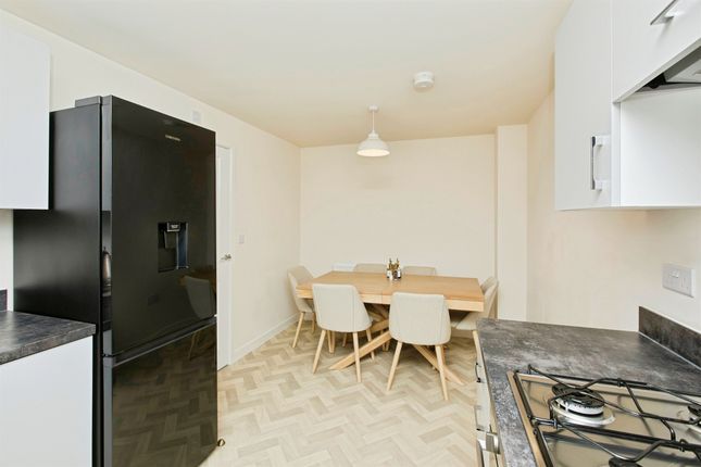 33, Nield Road, DERBY photo 3