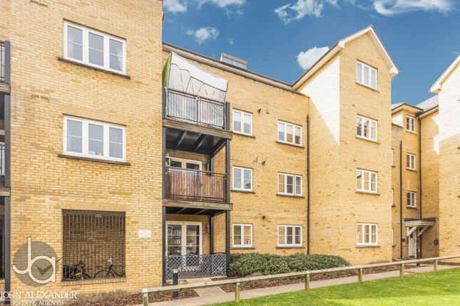 Flat for sale in Gilbert Court, Clarendon Way, Colchester