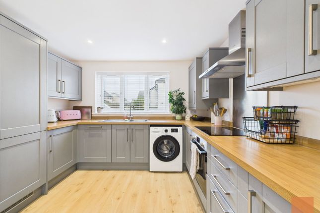 22, Chenoweth Way, Redruth photo 4