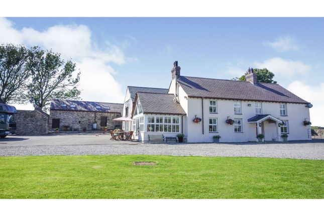 Thumbnail Country house for sale in Cerrigceinwen, Bodorgan