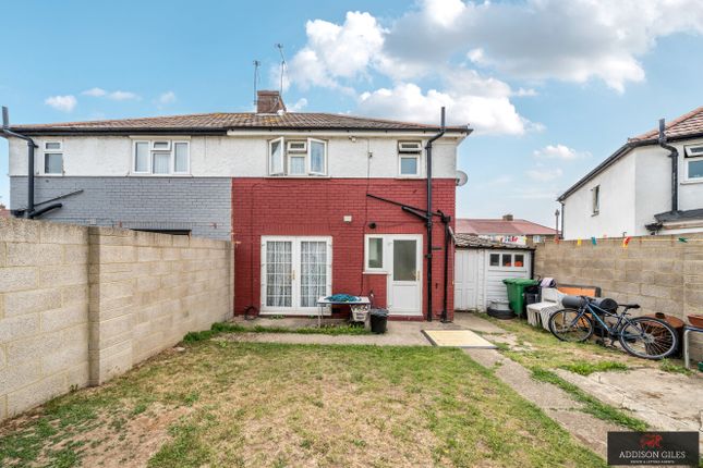 13, Beresford Avenue, Slough photo 4