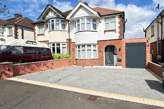 Thumbnail Semi-detached house to rent in Walcot Avenue, Luton, Bedfordshire