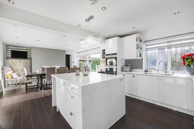 108, Valley Road, Hertfordshire photo 4