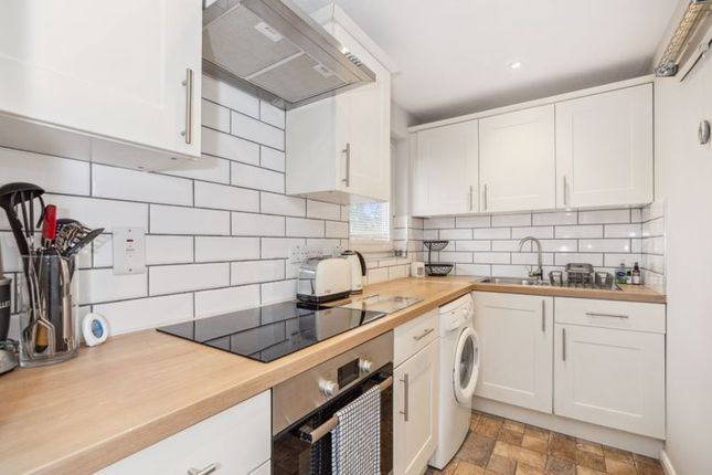 Studio for sale in Hellyer Way, Bourne End