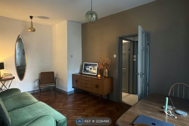 Thumbnail Flat to rent in Northwold Road, London