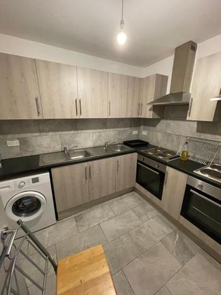 Thumbnail Flat to rent in Hill Crescent, Harrow