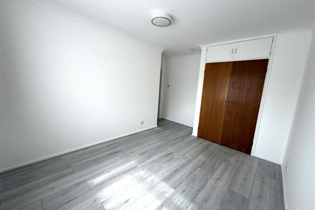 34, Fairfield Road, Uxbridge photo 4