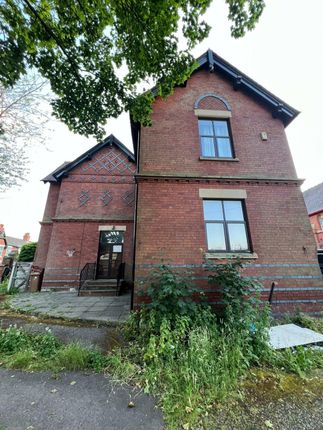 Detached house to rent in Dean Street, Ashton-Under-Lyne