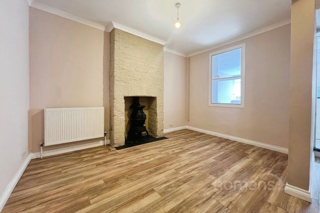 62, Ash Road, Hampshire photo 4