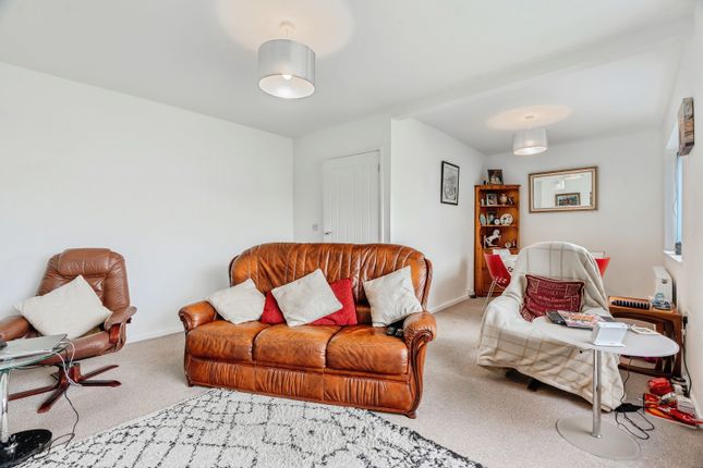 6, Hall Park Avenue, Lancashire photo 4
