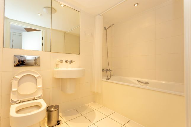 622, Pavillion House, London photo 4