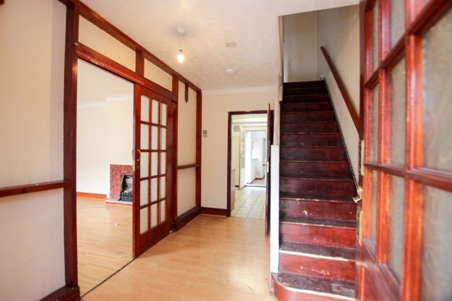 45 Janson Road, London photo 4