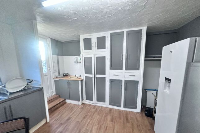 Y Foelas, Station Road, Llanrug, Caernarfon Ll55 4Be