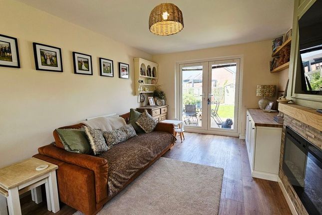 12, Lark Gardens, Hereford photo 4