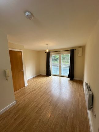 289, Flat 89 Lunar, Bradford, Flat 89 Lunar, Bradford, Bradford photo 3