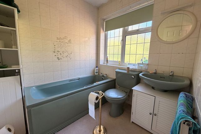 Osborne Manor, Farnham Road, Bordon photo 3