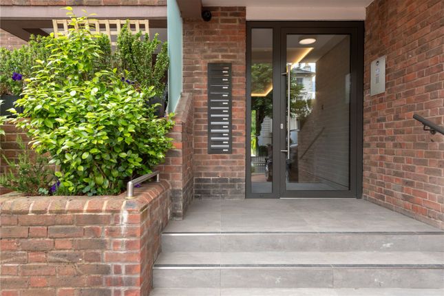 Flat 9, 135, Haverstock Hill, London photo 4