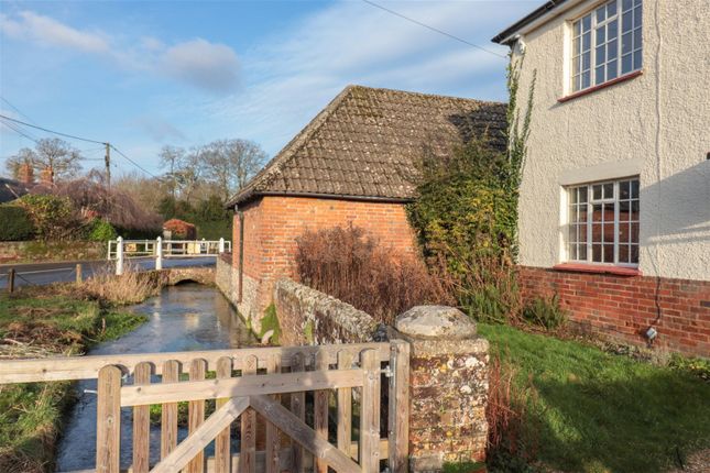 Thumbnail Detached house for sale in Cheriton, Alresford