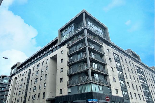 Thumbnail Flat to rent in Wallace Street, Glasgow