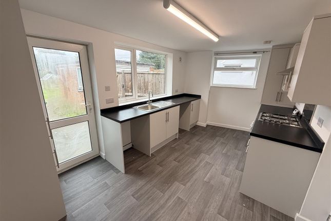 10, Fieldway, Nottingham photo 2