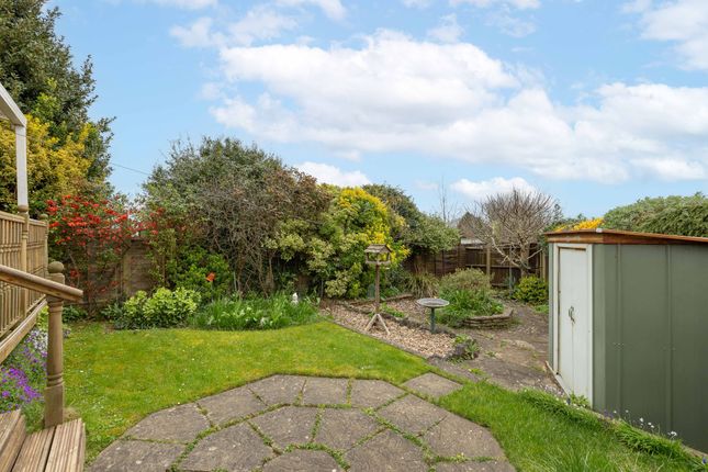 61 Stotfold Road, Hitchin photo 4
