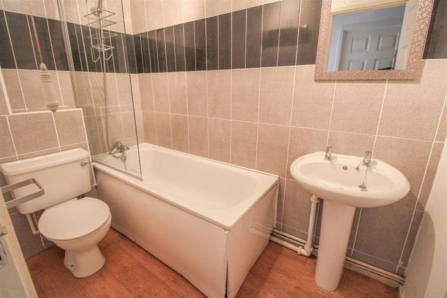131, Bentley Drive, Church Langley photo 3