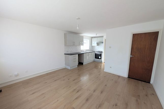 Hamilton House 5-7,Flat 1, Clive Road, Portsmouth photo 2