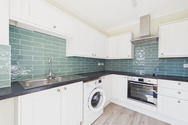 Flat 1, 27, Ashacre Lane, Worthing photo 2