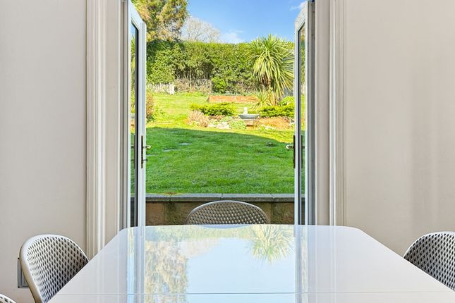 Sherwood Cottage Lower Road, Sandown photo 3