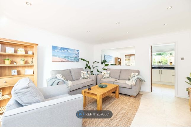 Curzon Road, Poole photo 3