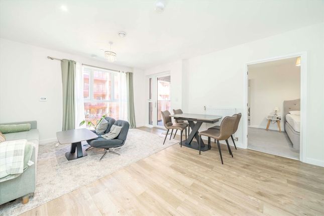 Flat 22 Mahogany House, 6, Justice Place, Brentford photo 4
