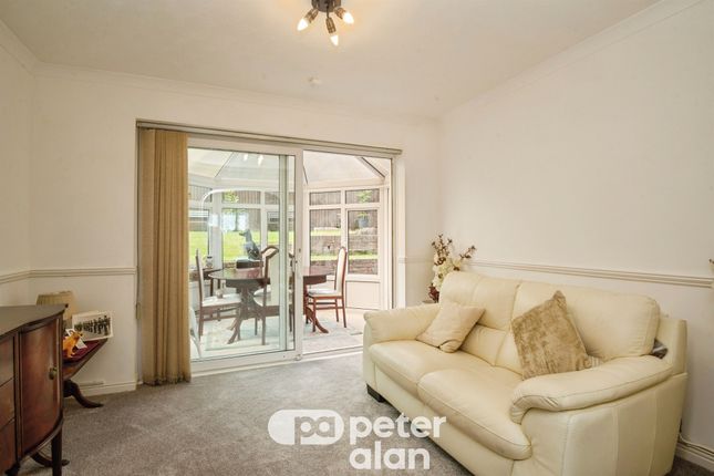 27, Oakleigh Court, Cwmbran photo 2