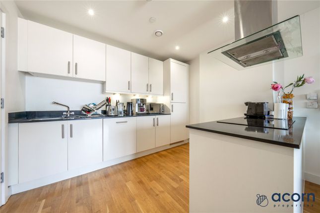 Flat for sale in Zenith Close, Colindale, London