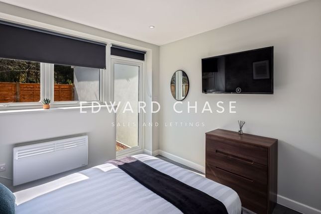 (Room 4), 21 Perth Road, Ilford photo 5