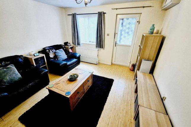 38, Lime Close, Minehead photo 2