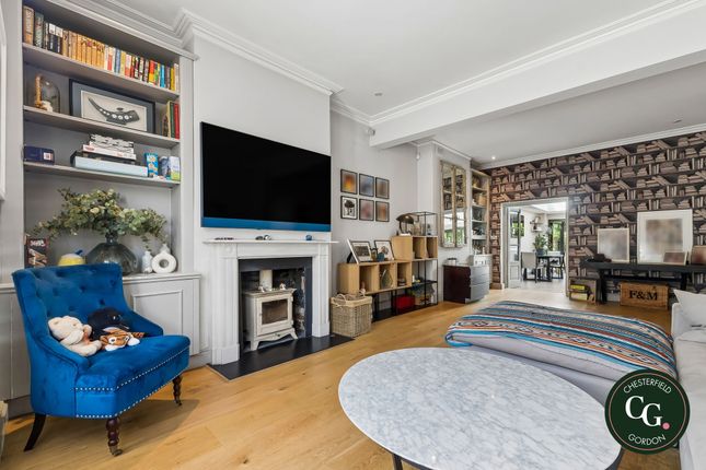 4 Eglantine Road, London photo 3