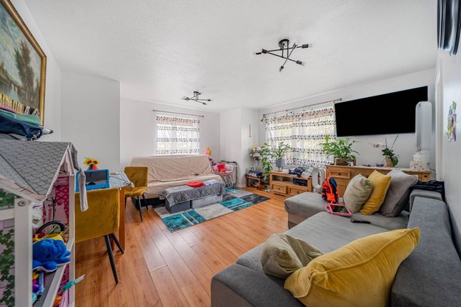 Thumbnail Flat for sale in Aaron Hill Road, Beckton, London