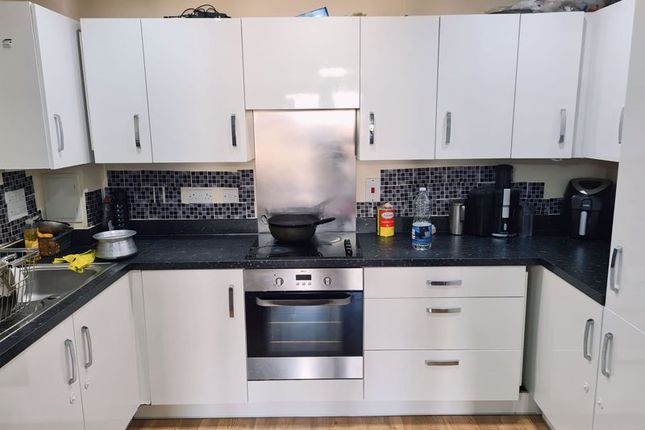 109, Salisbury Road, Southall photo 2