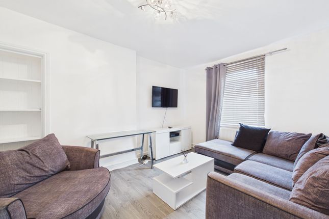 13 Trows Road, Wishaw photo 2