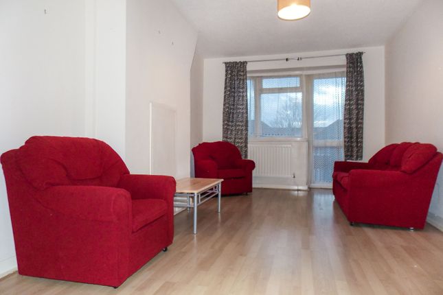 Flat 35, Kier Hardie House, Marian Way, Harlesden photo 2