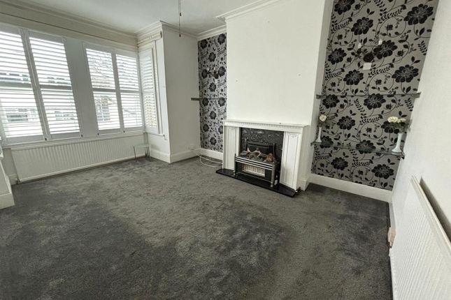 4A, Milton Avenue, Westcliff-On-Sea photo 2