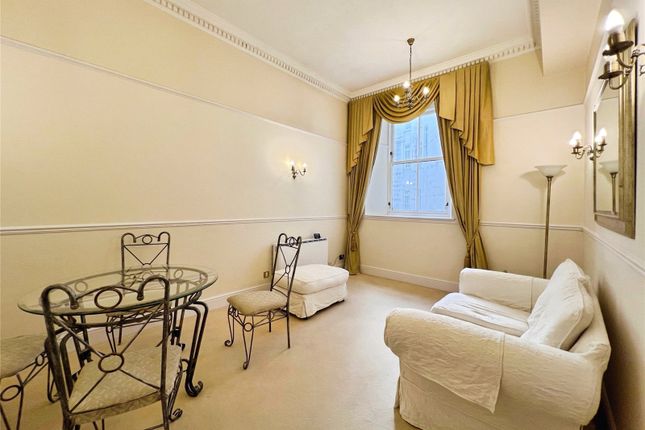 113 Imperial Apartments,, South Western House, Hampshire photo 2