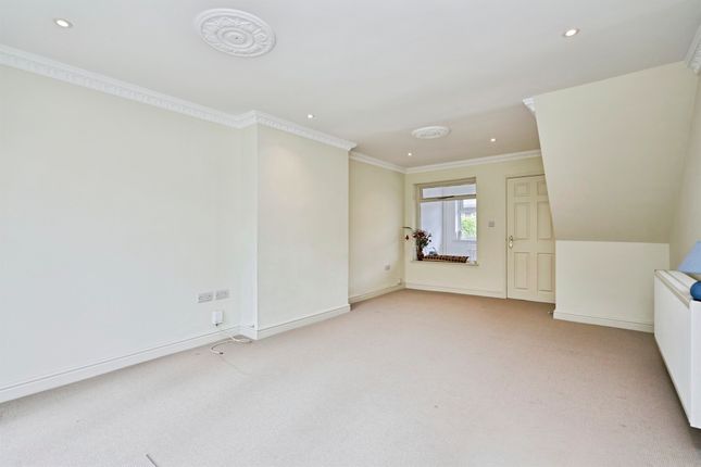 36, Barmouth Close, Willenhall photo 4