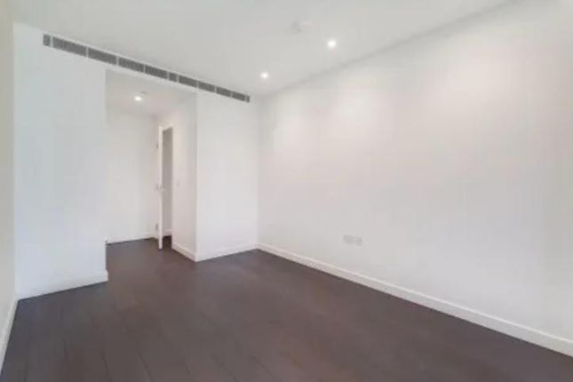 67 Bondway,Flat 1307, Parry St, London photo 4